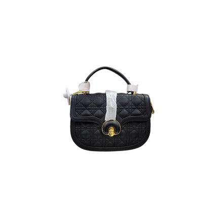 Women Handbags - Swaggy Fit